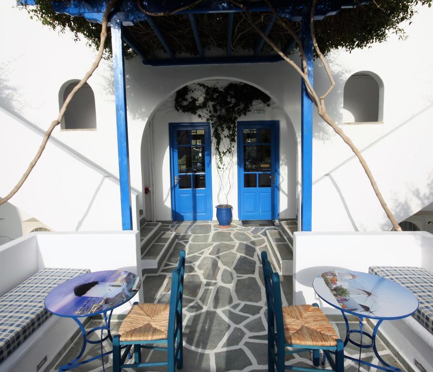 Meltemi Hotel Kythnos Loutrá Esterno foto